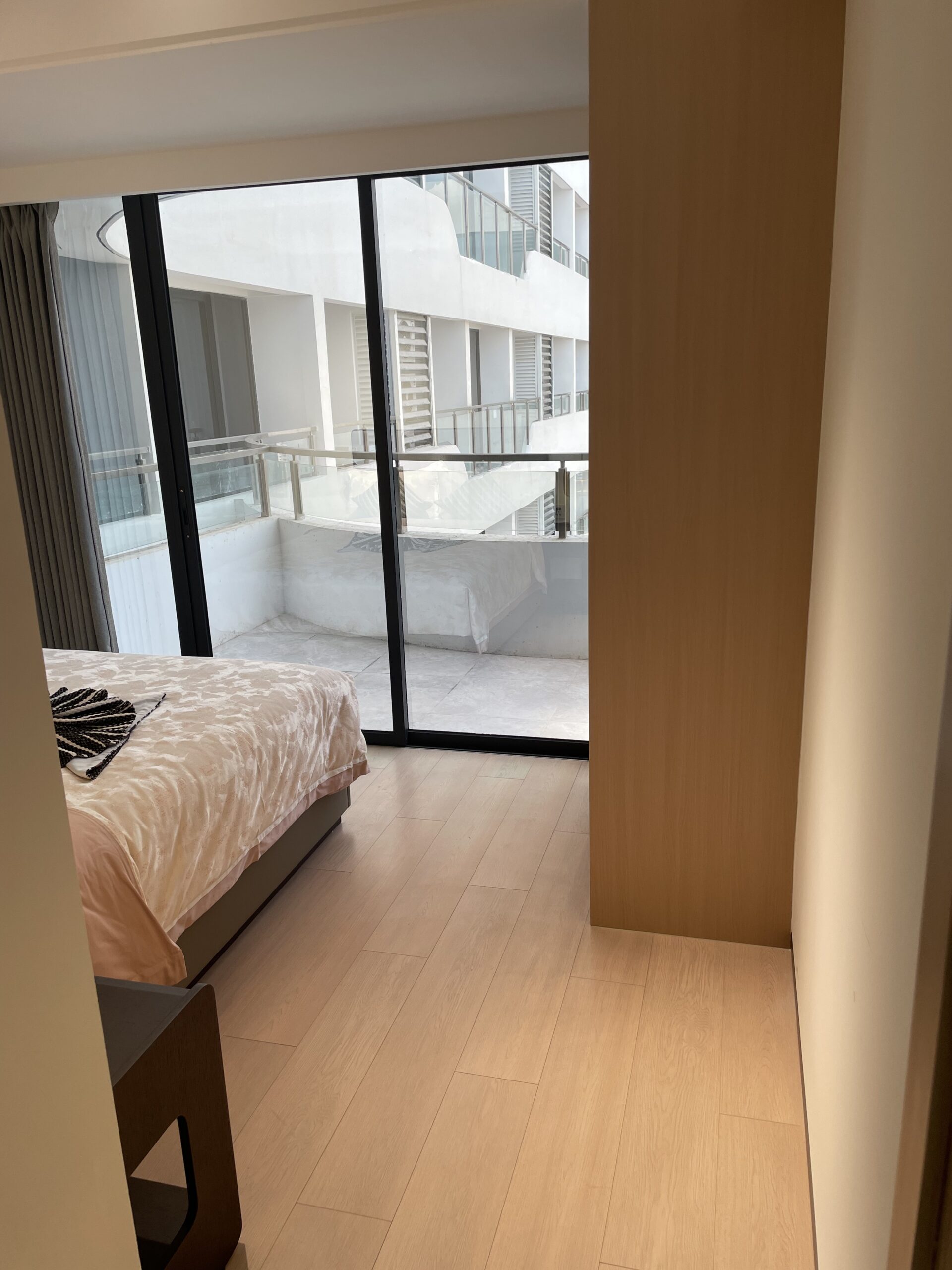 Le Condé BKK1 モデルルーム ベッドルーム テラス - あじさいリアルエステート
